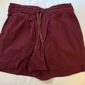 Lululemon Dance Studio MR Shorts